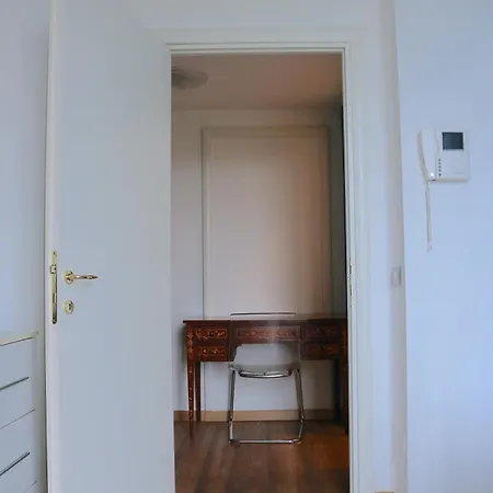 Lovely Navigli Studio With Balcony - Via Carlo Torre-2